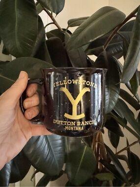 ZAK Yellowstone Dutton Ranch Montana 16oz Black Speckled Ceramic Coffee Mug
